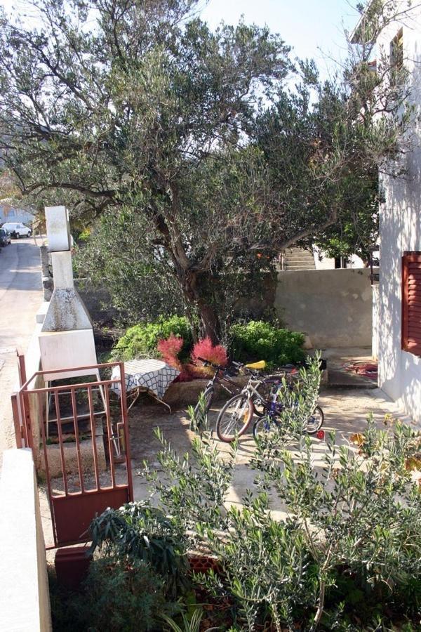 Apartments Ivan Orlic Vinišće Esterno foto