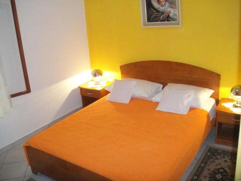 Apartments Ivan Orlic Vinišće Esterno foto